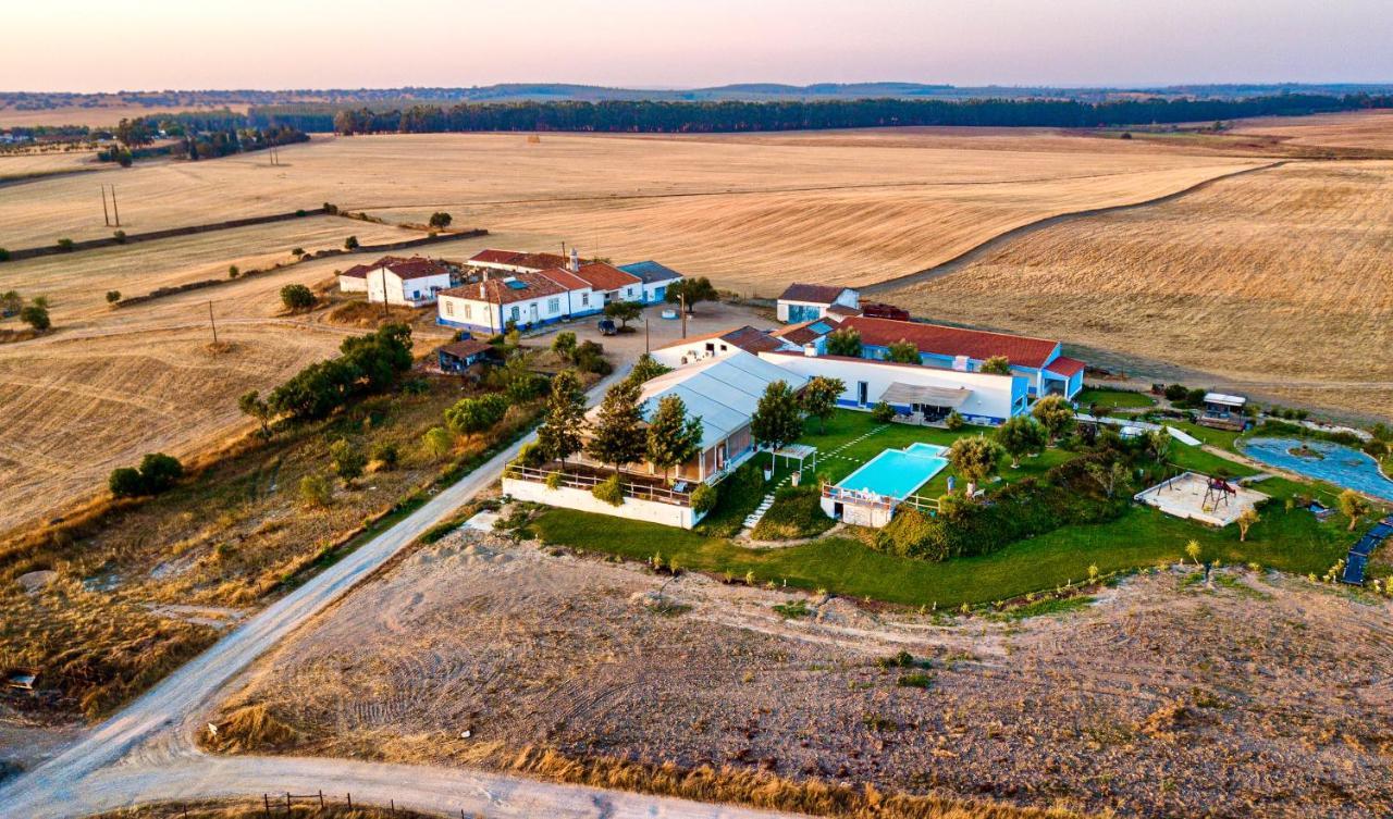 Monte Dos Pocos Hotel Aljustrel  Bagian luar foto